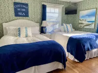 Beautiful Historic 5 Star Home on the River's Edge in Seaside. Walk to Downtown.