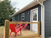 New 3-bedroom stylish house centrally located in Elizabethtown. - 3-Star