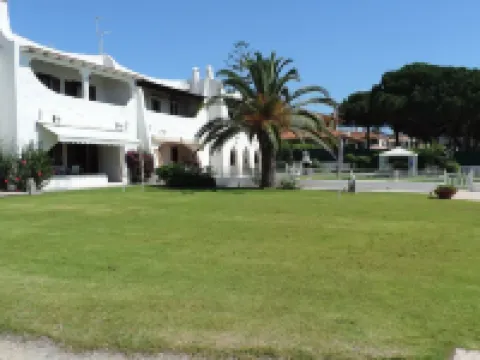 Beach house with private beach access Hotel a Perd'e Sali