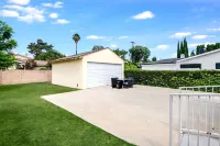 Hidden Gem | Centrally Located | Family Friendly Hotels near Trader Joe's