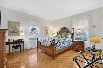 Wheel-Chair Accessible. 3 Bedroom& 2 Bath House. Parking for Boats & RV's Too. Hotels near Five Below
