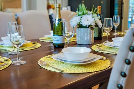 Toucan Luxury Oasis - Heated Pool and Spa Option