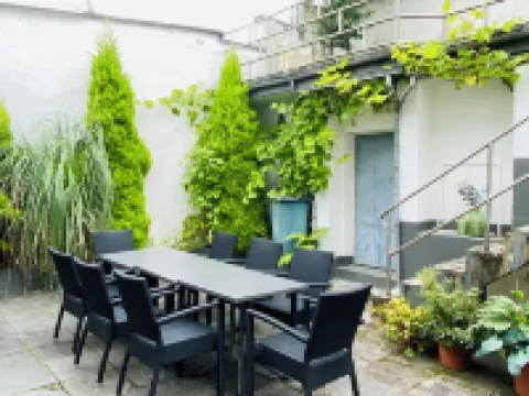 Eifel-house Ferienhaus mit 3 Schlafzimmern Nähe Phantasialand Köln Bonn Therme 魏勒斯維斯特酒店