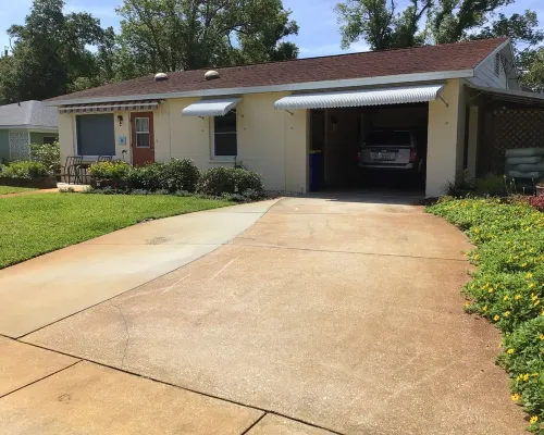 Cosy Home with Heated Pool Hotels in Edgewater