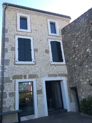 Renovated winegrower's house Hotels in Fleury