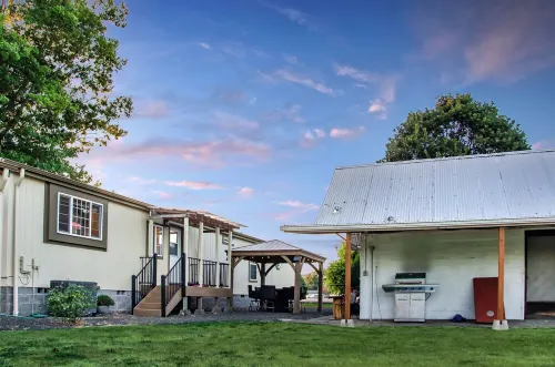 Peak View - Outdoor Dining w/Fire Table - Close to Downtown & OSU