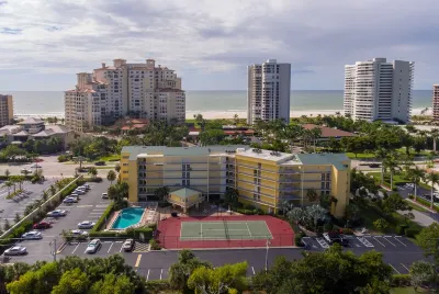 Modern JW Marriot Alternative Condo - Beach Access with Gulf Sunsets