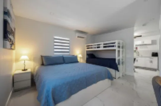 Charming 1-bedroom apartment with AC, WiFi in nice Miami Gardens 마이애미가든 호텔
