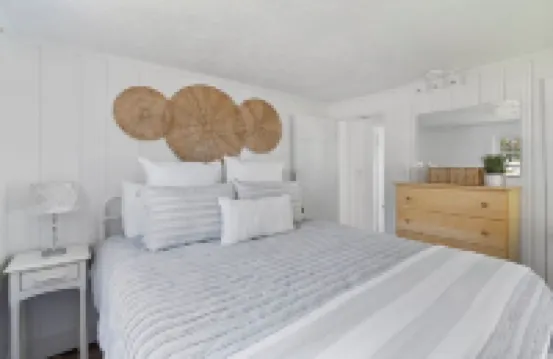 Updated Cottage - Steps to Pine Point Beach!