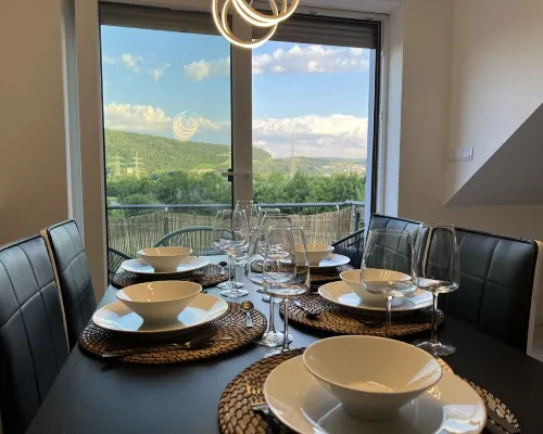 BlackNCozy - Design apartment with box-spring bed and balcony Hotels in Lorrach