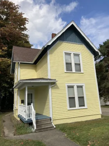 Walnut Beach Inn - close to the beach!