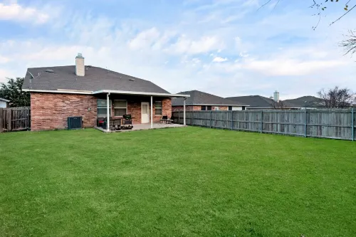 2 King ! Newly renovated w/8 beds sleeps upto 16 people