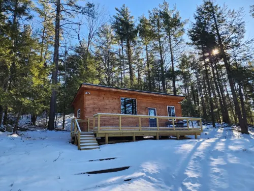 Quiet private pond getaway