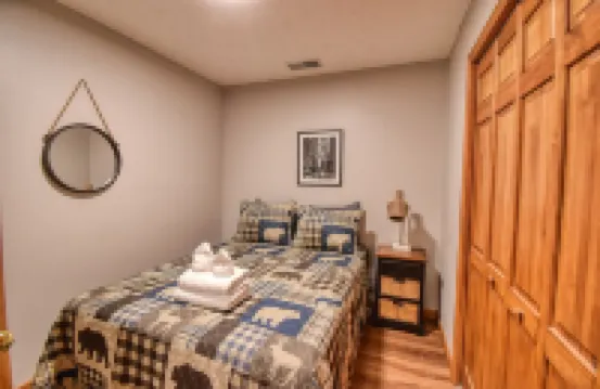 Snowshoe Creekside Villas - perfect location
