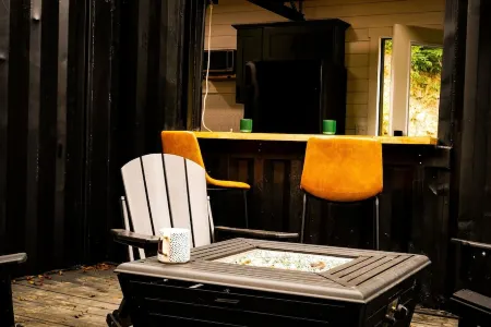 Unique Cabin on the Beechfork River, nestled in the heart of the Bourbon Trail