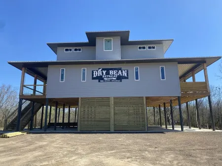 Crater of Diamonds, Murfreesboro, Lake Greeson, Riverfront Cabin, Trout Fishing