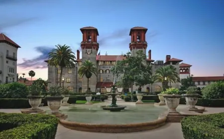 Cozy St. Augustine Hideaway Minutes from Downtown Отели рядом с достопримечательностью «St. Augustine Premium Outlets»