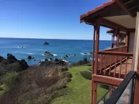 A Romantic Getaway at the "White Water Cove" At Ocean View Rainbow Rock!