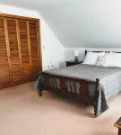 Quiet Home with River Views in Woolwich