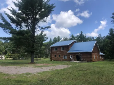 Powerhouse Cabin Black River falls Wisconsin