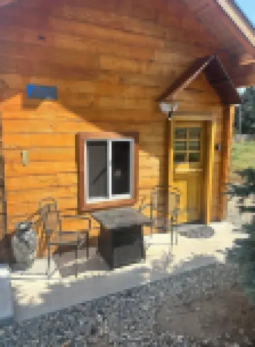 Lava Hot Springs Country Cabin 卡里布縣酒店