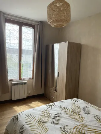 Appartement 35 m2 1er Étage Maison de Ville a 300 m de la mer