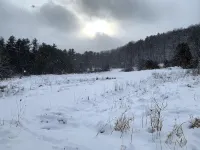 Cozy mountain yurt on an organic farm Các khách sạn ở Addison County
