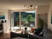 Vacation apartment with lake view and close to the ski slopes