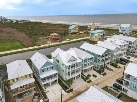 DriftAway to the Beach