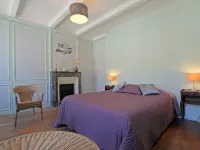 Renovated, modern and very central house! Terrace and garden 巴爾夫勒酒店