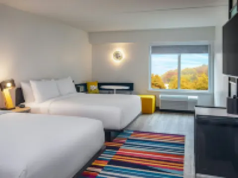 Aloft Framingham Hotels in Framingham