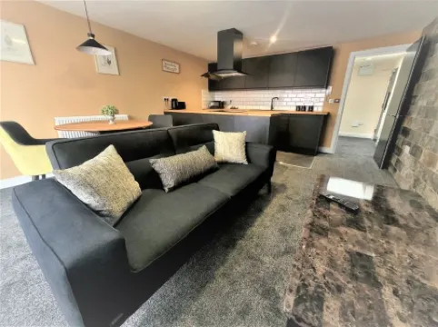 Friary House Serviced Apartments by Roomsbooked - 24Hr Reception