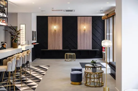 Hôtel du Parc Thionville Centre Отели в г. Одэн-ле-Тиш