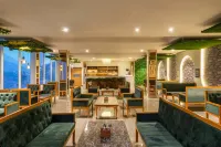 Spt Clarks Inn Suite Mandi - breakfast