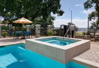 Hampton Inn Biloxi Hotels in Biloxi
