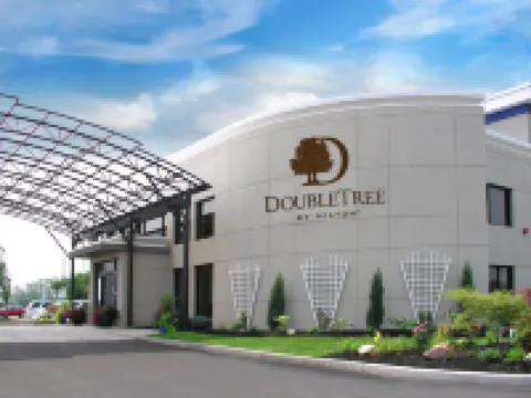 DoubleTree by Hilton Hotel Buffalo - Amherst Hotels in Amherst