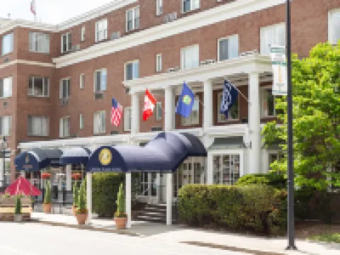 蒙特佩利爾首府廣場酒店，希爾頓啟繽精選 華盛頓縣酒店