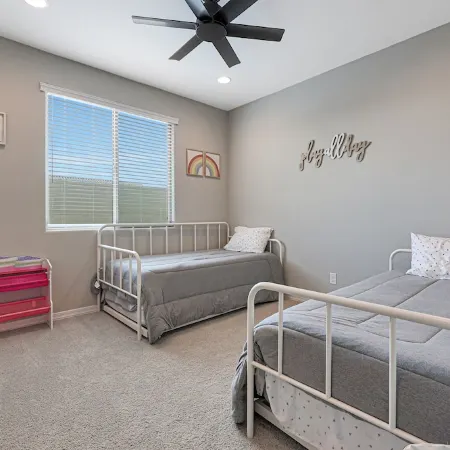 Westgate Gem – 4Br Pool Home Near Shopping & Sports!