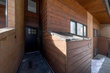 Vail/Beaver Creek Mountain Retreat on Golf Course