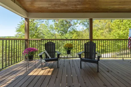 Beautiful Mtn Views, Fire Pit+Grill, Gas Logs, WiFi, Close to Burnsville & Avl!