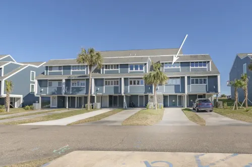 'Sandpiper' Ocean Front Townhouse