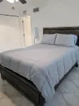 Amazing 1B/1B Waterview, main level Apt. AS3