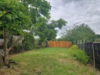 1-Bed Home for 2 Parking Garden & Great Location Hotels in Worcester District