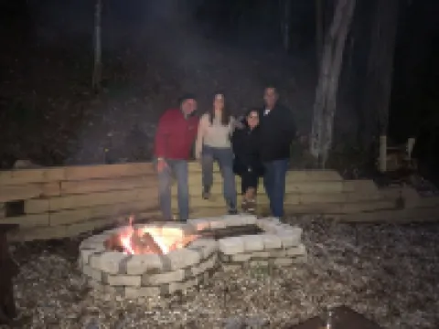 American Indian Decorated Log Cabin On Toccoa River Awaits Your Arrival!