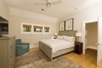 Secret Villa I @ Old Town with Private Pool, close to Duval!