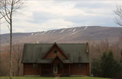 Stunning Catskills Cabin Getaway, facing BelleAyre