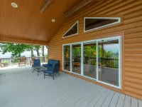 April Special ~ Mtn Views, Hot Tub+Fire Pit, WiFi, Gas Log Fireplace, Grill! Hotels in Mitchell County