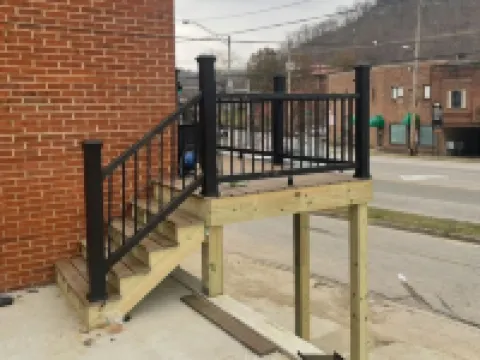 Eccentric Privy-Sleeps6. 2nd floor & outdoor deck Hotels in Pike County