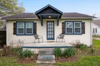 Quiet cottage near the heart of Downtown Franklin, TN