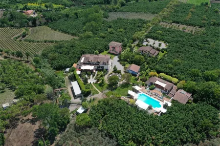 Hotel Villa Rizzo Resort and Spa Отели в г. Монтелла